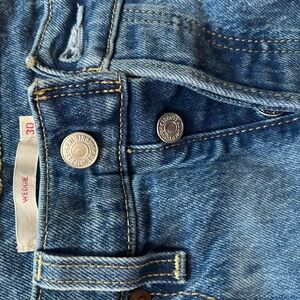 Levi’s wedgie straight leg jeans size 30 very gently used